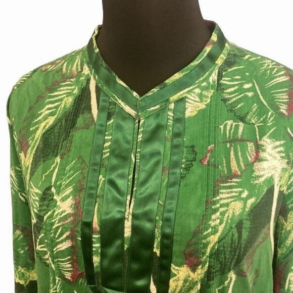 Calvin Klein Vivid Green Top Size Medium - Picture 10 of 10